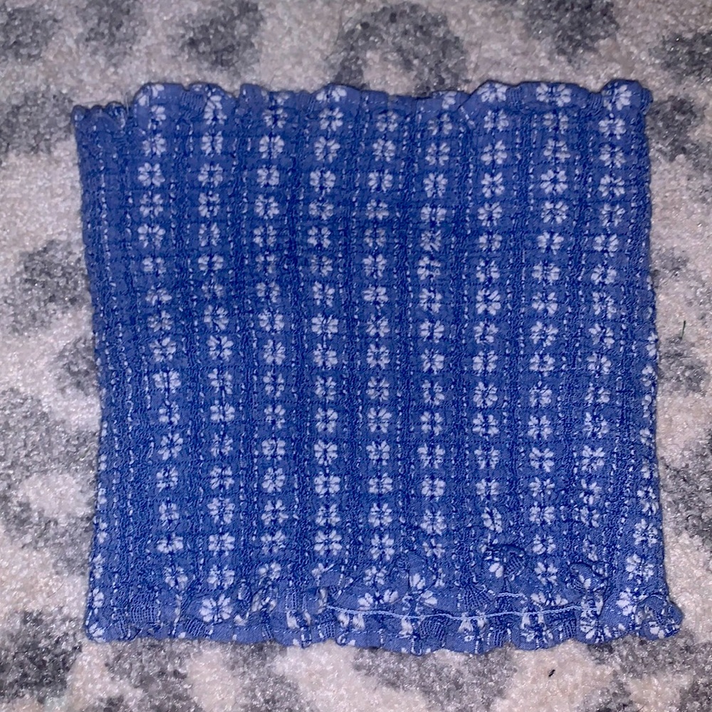 blue and white pattern tube top, never worn